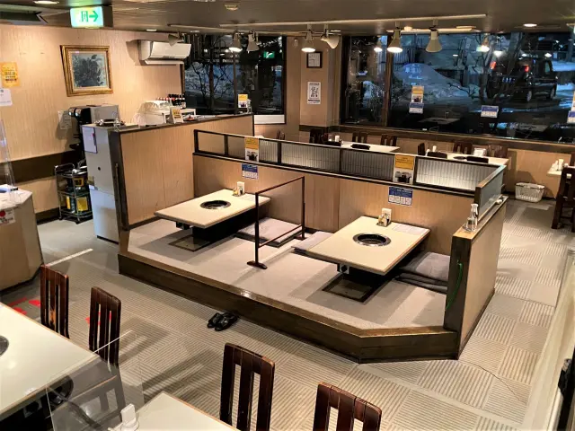 ひとりでも利用しやすい店内