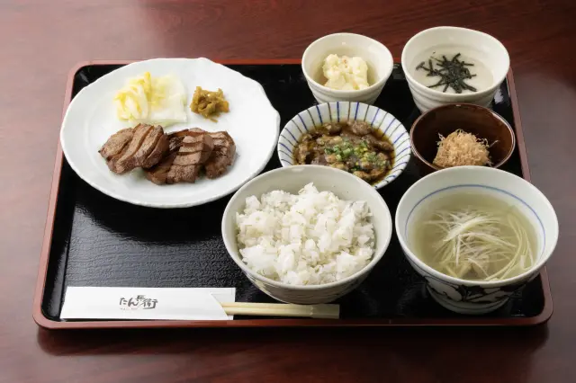 ランチ牛たん定食