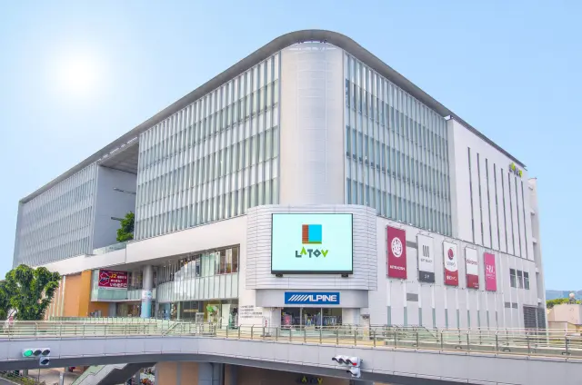最寄り駅からダイレクトにアクセスできる複合施設