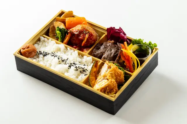 旬な食材を利用した季節限定のオリジナル弁当