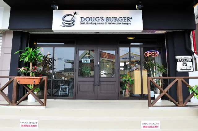 店名は創業者であるオーナーのDouglasさんに由来している