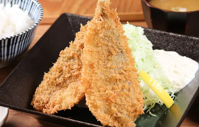 沼津名物　あじフライ