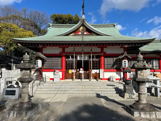1200年頃創建の歴史ある神社