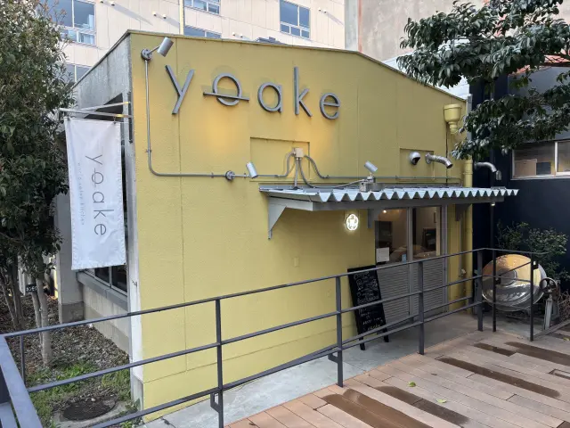 店舗は「なごのキャンパス」の1階にある