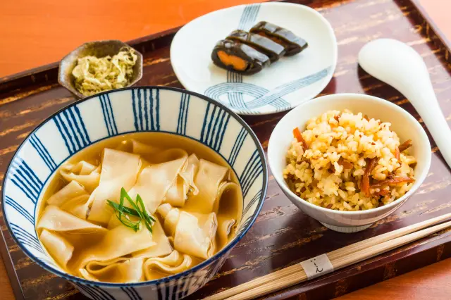 棊子麺茶寮いしこん