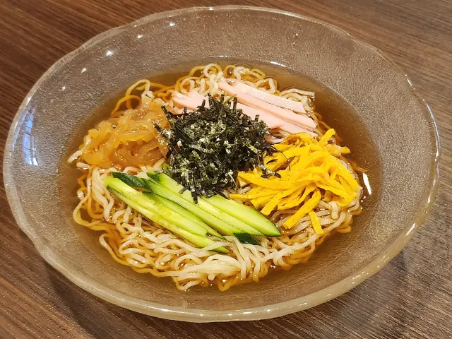 夏季限定の「冷やし中華そば」