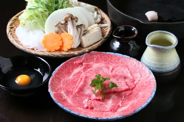 スープまで余す所なく味わえる「巻き焼き」
