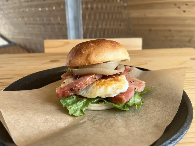 「大山ベーコン びっくりバーガー」