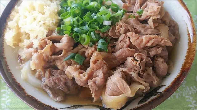 「肉うどん」
