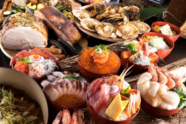 海鮮を中心に北海道の味覚を味わい尽くせる夕食ブッフェ
