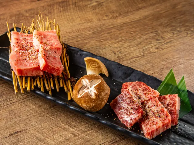 牛豚馬鶏 松江店