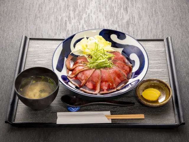 「幻の贅沢丼」は1日10食の夏季限定