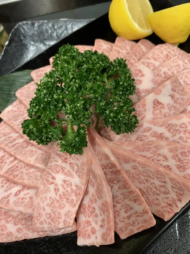 「おおいた和牛の三角バラ」