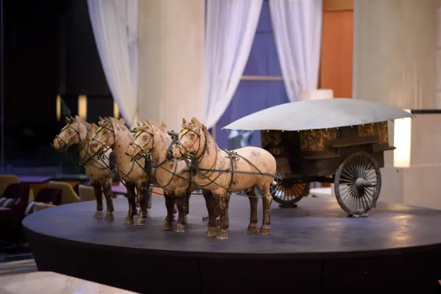 こだわりのアート作品をホテル内の随所に展示