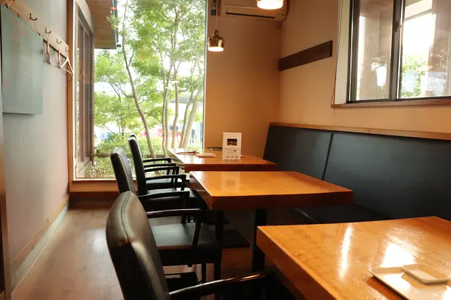 最大10名まで収容する個室もスタンバイ