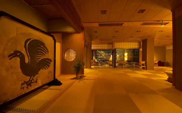 館内には北大路魯山人による絵画なども展示