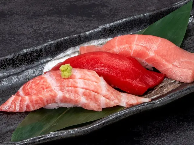 すし清次郎 フェザン店