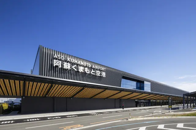 国内線・国際線が離発着する熊本の空の玄関口