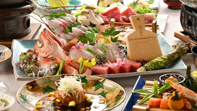 旬の素材を駆使した懐石料理
