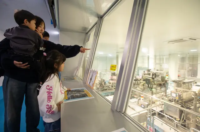 You can also watch the soft-serve ice cream being made.