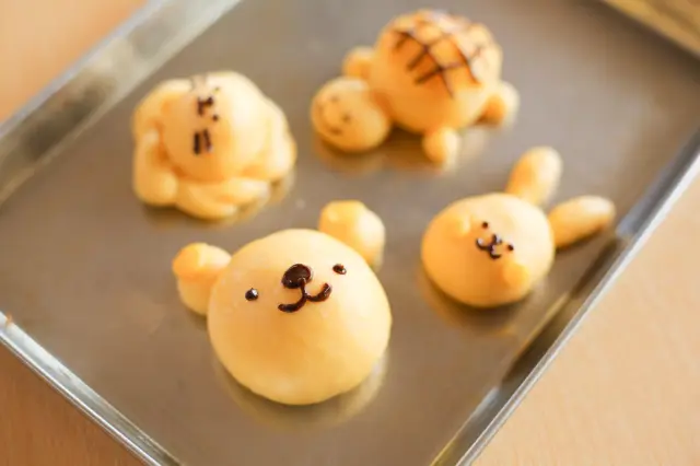 うきうきパン作り体験をはじめさまざまな体験コースが用意されている
