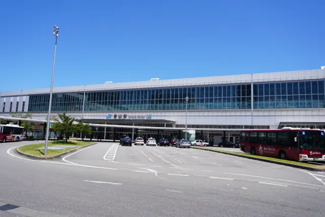 富山駅