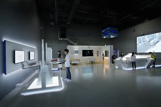 「みらいゾーン」には楽しみながら学べる体験型の展示が充実
