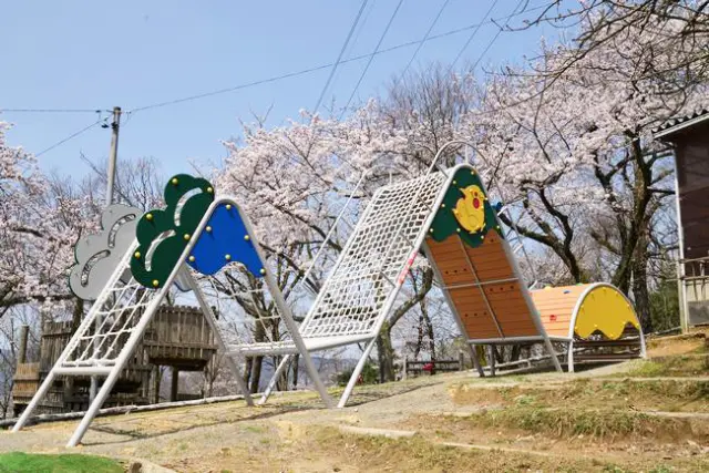 足羽山公園遊園地