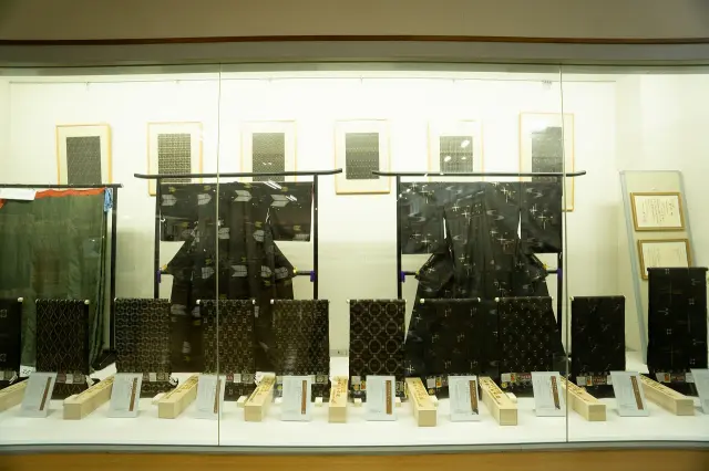 展示用久米島傳統的「久米島紬」製成的和服