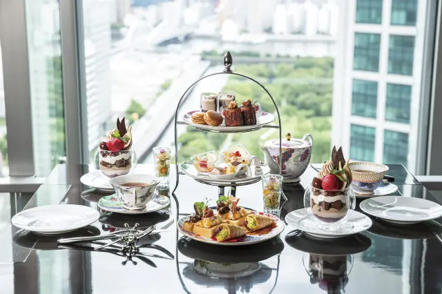 SIROCCOの紅茶や季節のパフェを楽しめるアフタヌーンティー