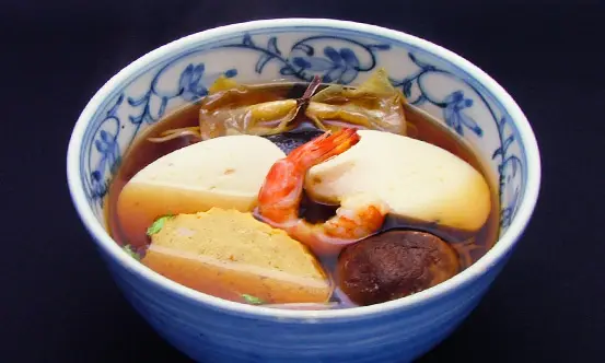 温かいそばやうどんメニューも豊富