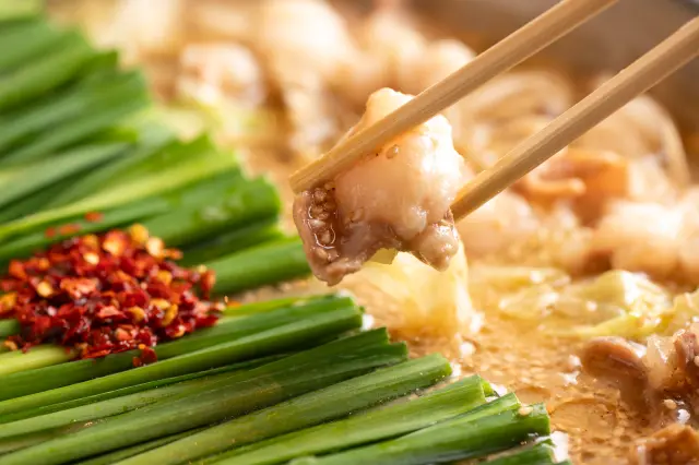 もつは鹿児島黒牛の小腸のみを使用