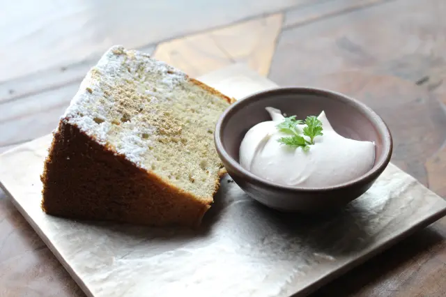 カフェは食後や観光のひと休みにぴったり