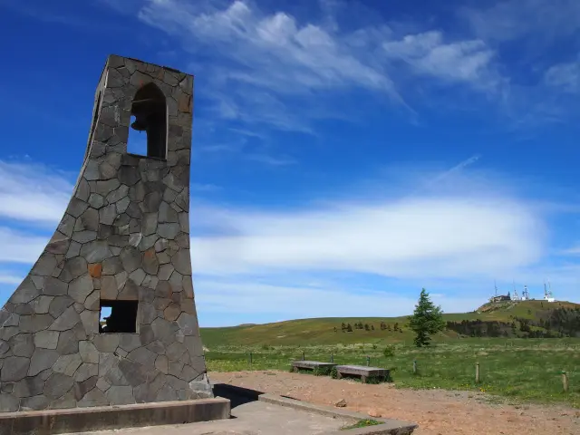 美ヶ原高原のシンボル「美しの塔」