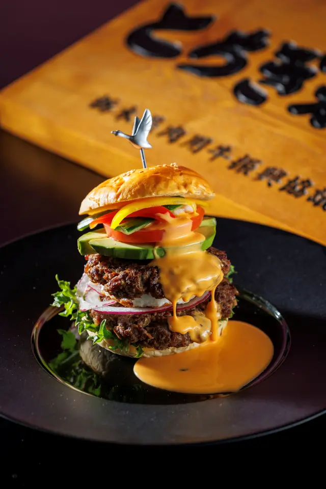 ハンバーガーは平日限定ランチメニュー