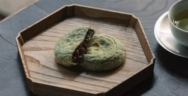 よもぎ入り梅ヶ枝餅は毎月25日限定