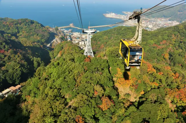 秋天的锯山（PIXTA）