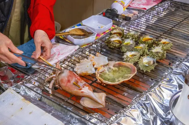 焼きたての香りに思わず引き寄せられる