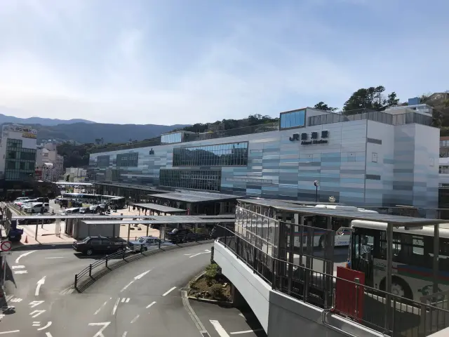 熱海駅直結の駅ビル型ショッピングセンター