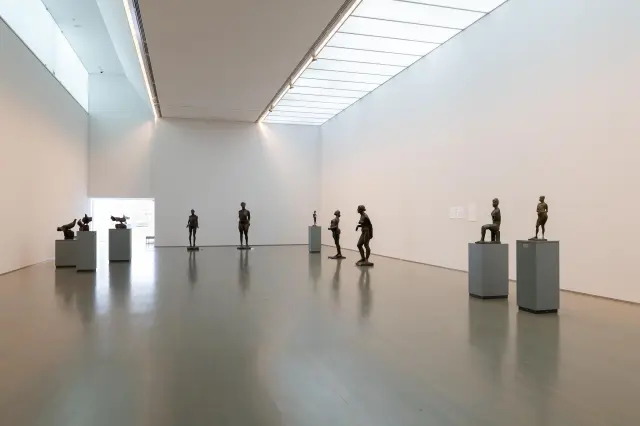 巨匠・柳原義達の作品が並ぶ記念館