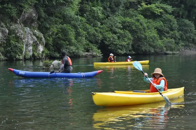 ガイド付きのカヌー体験も楽しみ