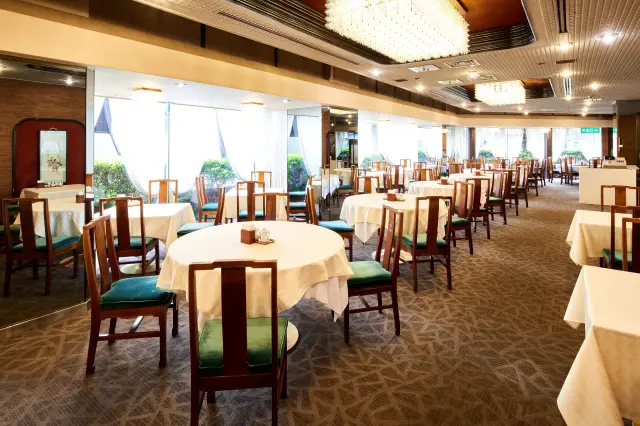 本格中国料理をリーズナブルに楽しめる中国料理レストラン摩亜魯王洞