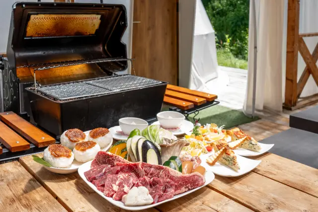 春から秋の夕食は地元食材のバーベキュー