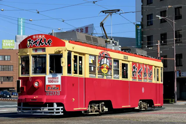 冬から春に運行の「走る屋台 おでんしゃ」（予約制）