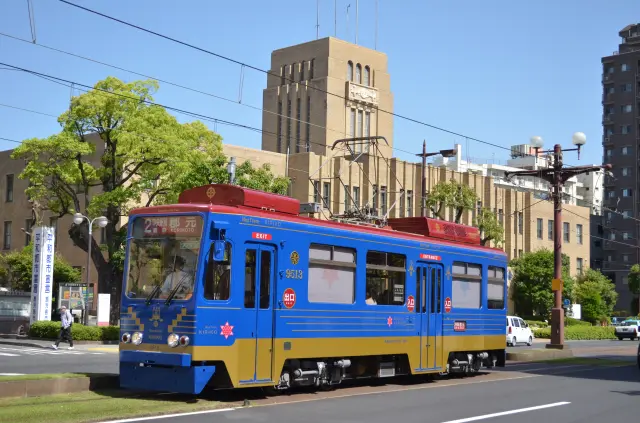 既存車両(9513号)を改修する形で製作された「NexTram KIRIKO(ネクストトラム キリコ)」