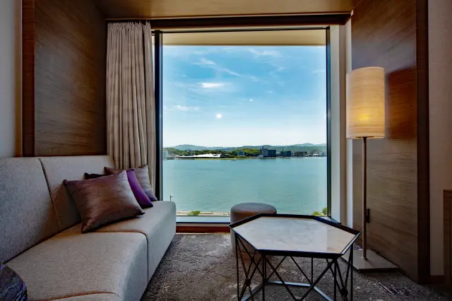 自慢のレイクビューを堪能