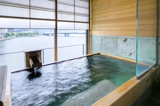 地下1,250ｍから汲み上げる温泉