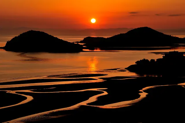 「日本の夕陽百選」にも選ばれたことがある夕景スポット
提供:三豊市観光交流局