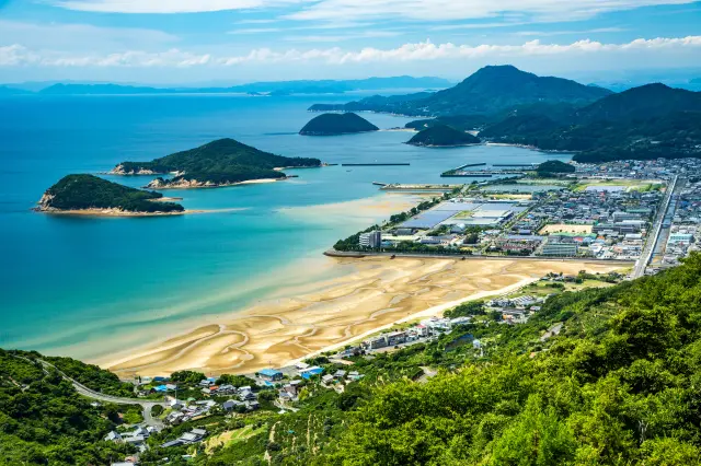 干潮時の父母ヶ浜
提供:三豊市観光交流局