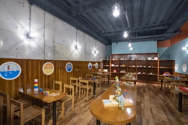 瀬戸内の島々を繋ぐ連絡船をモチーフにした空間も